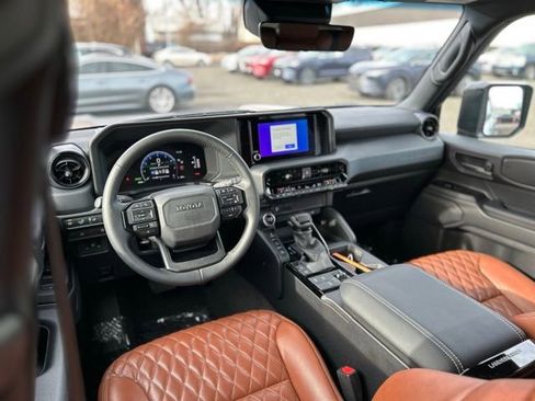 Used 2025 Toyota Land Cruiser image 19