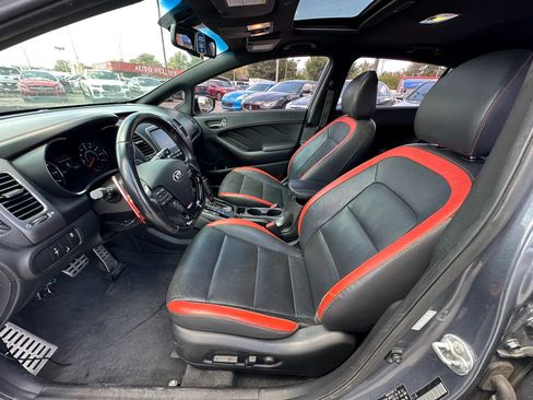 Used 2017 Kia Forte SX w/ SX Premium Tech Package FWD image 10