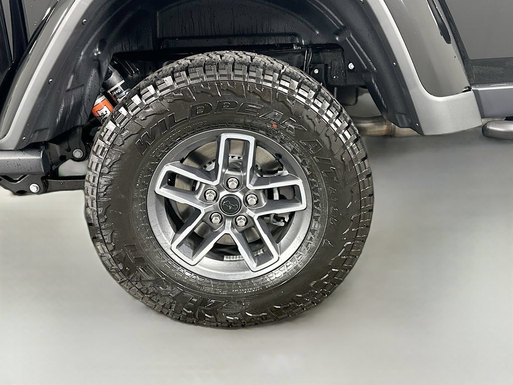 New 2025 Jeep Gladiator Mojave AWD/4WD image 17
