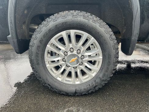 Used 2022 Chevrolet Silverado 2500 High Country w/ Safety Package II image 20