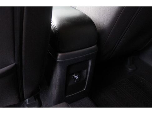 Used 2017 Dodge Journey SXT w/ Blacktop Package image 31