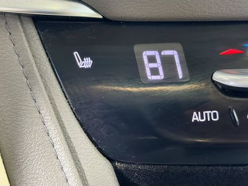 Used 2018 Cadillac XT5 Luxury AWD/4WD image 21