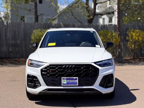 Used 2024 Audi SQ5 Prestige AWD/4WD image 9