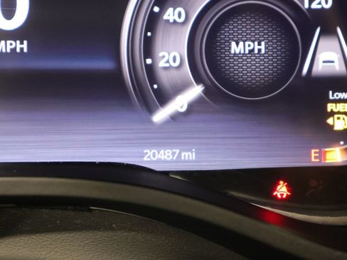 Used 2025 RAM 1500 Big Horn AWD/4WD image 34