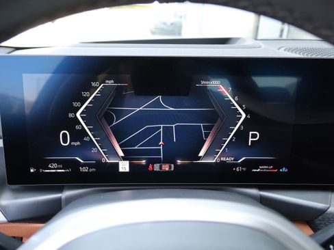 Used 2025 BMW 330i Sedan w/ M Sport Package image 20