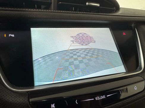 Used 2018 Cadillac XT5 AWD image 18