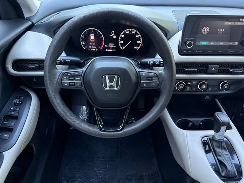 Certified 2025 Honda HR-V LX image 11