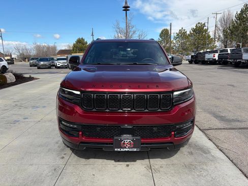 Used 2024 Jeep Wagoneer Series II image 10