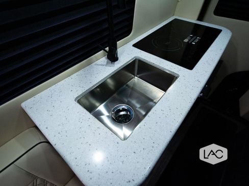 Used 2024 Mercedes-Benz Sprinter 3500 image 19