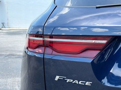 Used 2023 Jaguar F-PACE R-Dynamic S AWD/4WD image 10