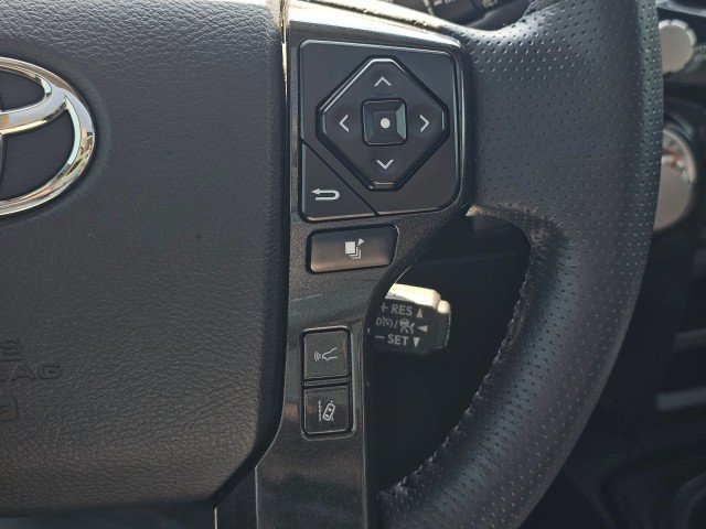 Used 2023 Toyota 4Runner TRD Off-Road Premium w/ Off Road Premium Plus Package AWD/4WD image 31