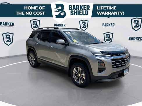 Used 2025 Chevrolet Equinox LT w/ Convenience Package II AWD/4WD image 2