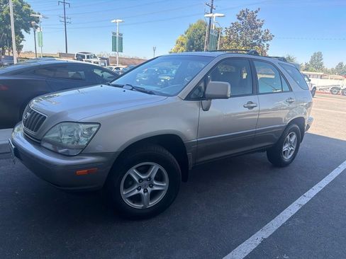 Used 2001 Lexus RX 300 FWD image 1