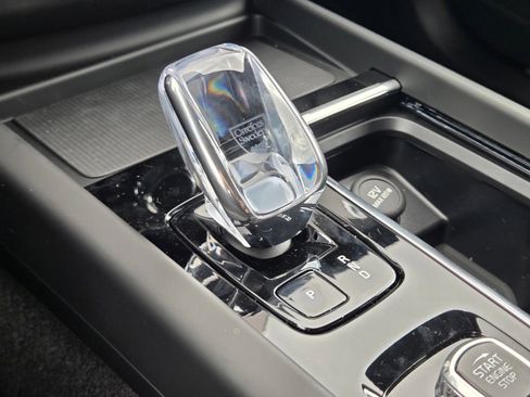New 2026 Volvo XC60 T8 Polestar w/ Protection Package Premier AWD/4WD image 18