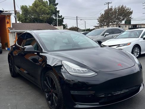 Used 2019 Tesla Model 3 Long Range RWD image 3