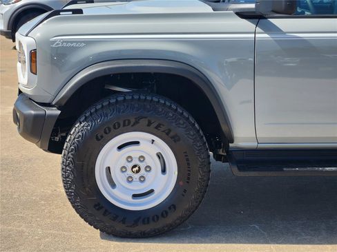 New 2026 Ford Bronco Heritage Edition AWD/4WD image 6
