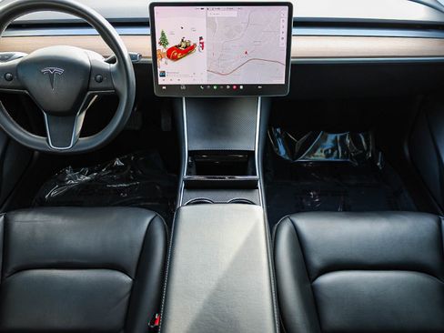 Used 2020 Tesla Model 3 Long Range image 13