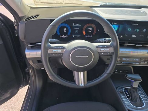 New 2025 Hyundai Kona SEL image 9