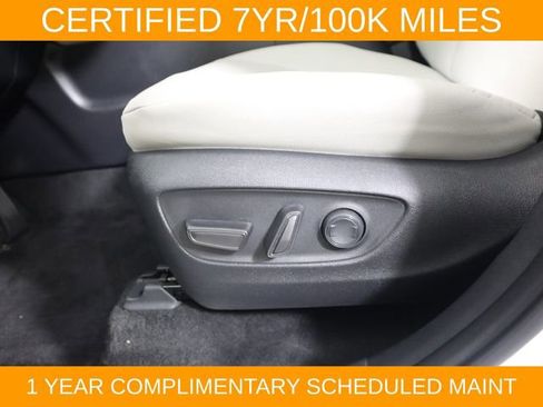 Used 2024 Toyota Grand Highlander AWD image 19