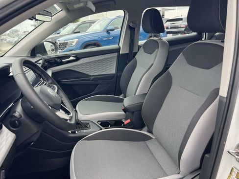 Certified 2023 Volkswagen Taos S FWD image 18