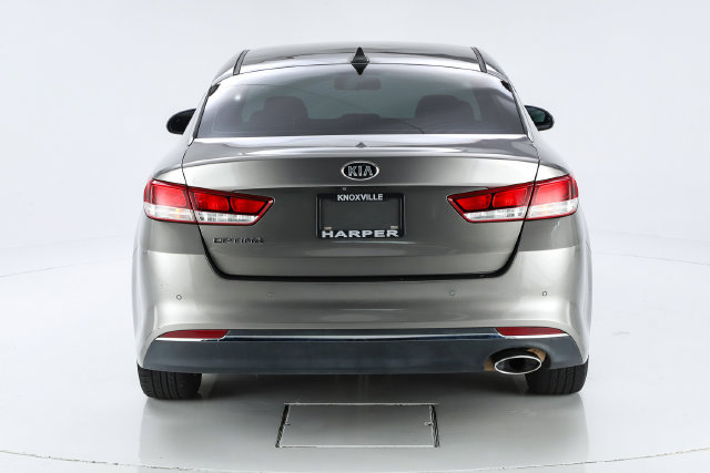 Used 2018 Kia Optima LX w/ Convenience Package FWD image 11