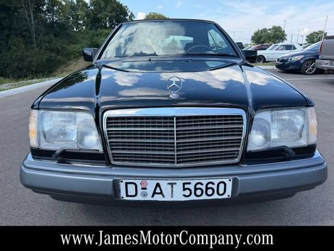 Used 1995 Mercedes-Benz E 320 Convertible image 10