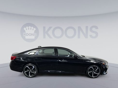 Used 2022 Honda Accord Sport image 12