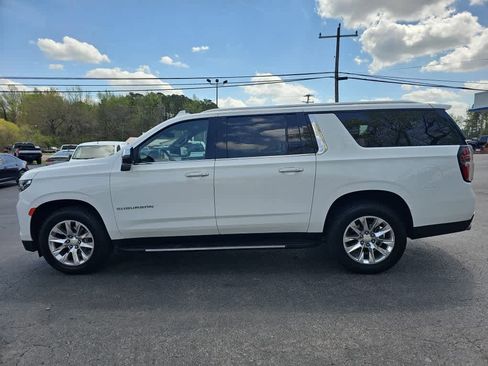 Used 2023 Chevrolet Suburban Premier image 6