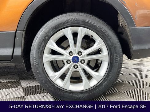 Used 2017 Ford Escape SE w/ SE Cold Weather Package image 34