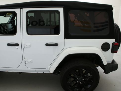 Used 2024 Jeep Wrangler Unlimited Sahara AWD/4WD image 6