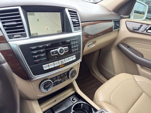 Used 2014 Mercedes-Benz ML 350 4MATIC image 22
