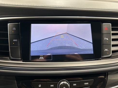 Used 2023 Buick Enclave Essence image 19