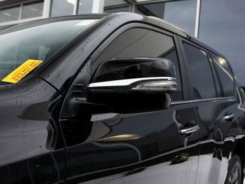 Used 2023 Lexus GX 460 Premium image 9