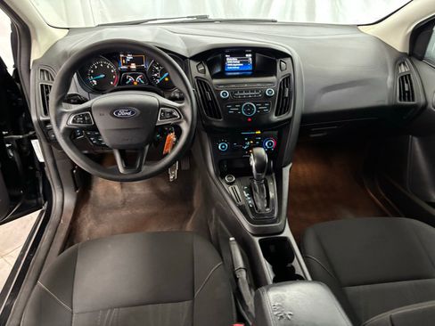 Used 2018 Ford Focus SE image 19