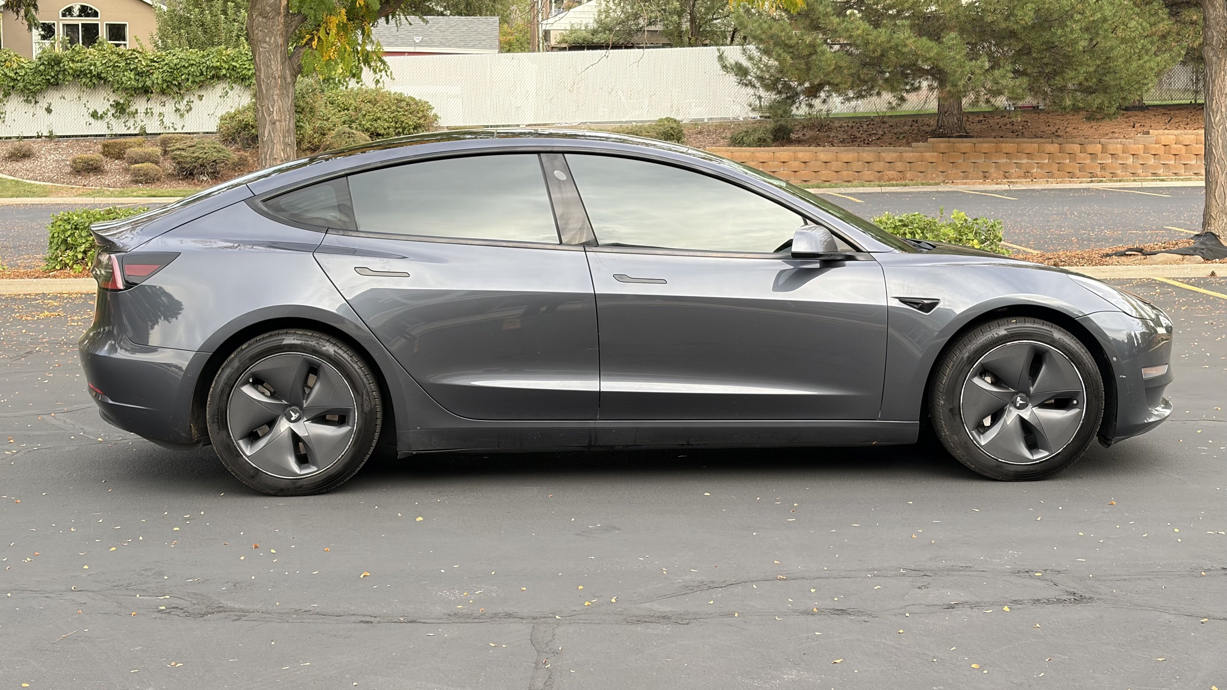 Used 2022 Tesla Model 3 Long Range AWD/4WD image 7