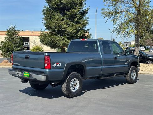Used 2006 Chevrolet Silverado 3500 LT w/ Skid Plate Package AWD/4WD image 50