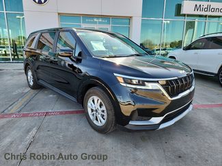 Used 2024 Kia Carnival LX video 2