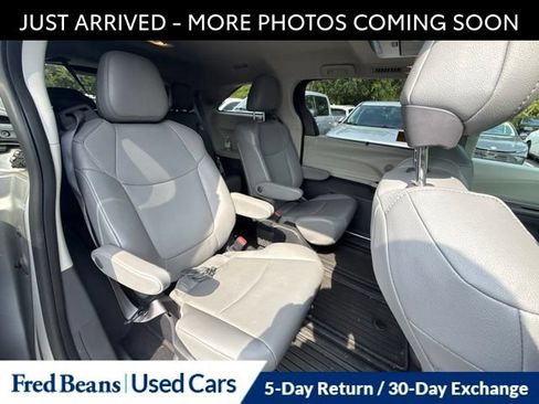 Used 2023 Toyota Sienna XLE w/ XLE Plus Package AWD/4WD image 12