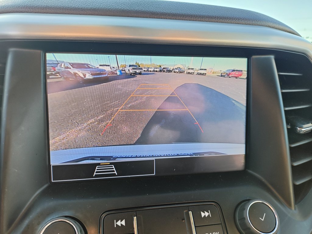 Used 2023 GMC Acadia SLE w/ Driver Convenience Package FWD image 23