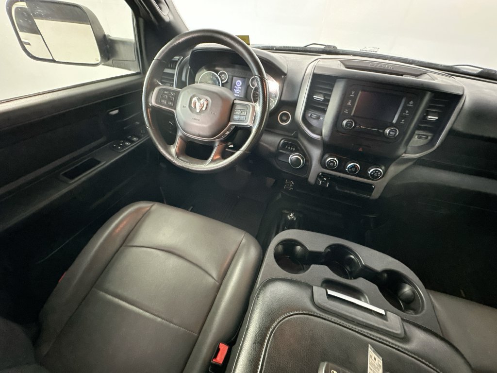 Used 2021 RAM 3500 Tradesman w/ Chrome Appearance Group AWD/4WD image 9