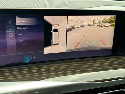 Used 2025 Cadillac Escalade Luxury w/ LPO, Floor Liner Package AWD/4WD image 28