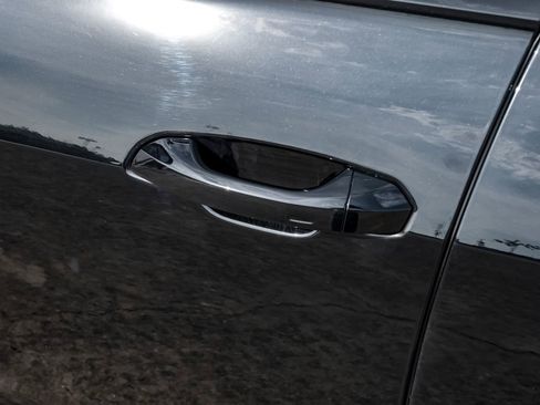 Used 2022 Audi Q8 Premium Plus image 39