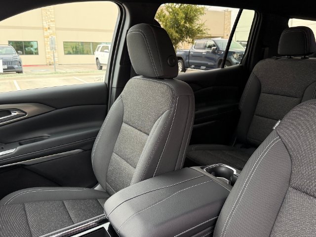 Used 2026 Chevrolet Traverse LT w/ Driver Confidence Package FWD image 11