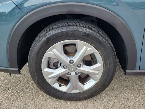 Used 2025 Honda HR-V LX image 8