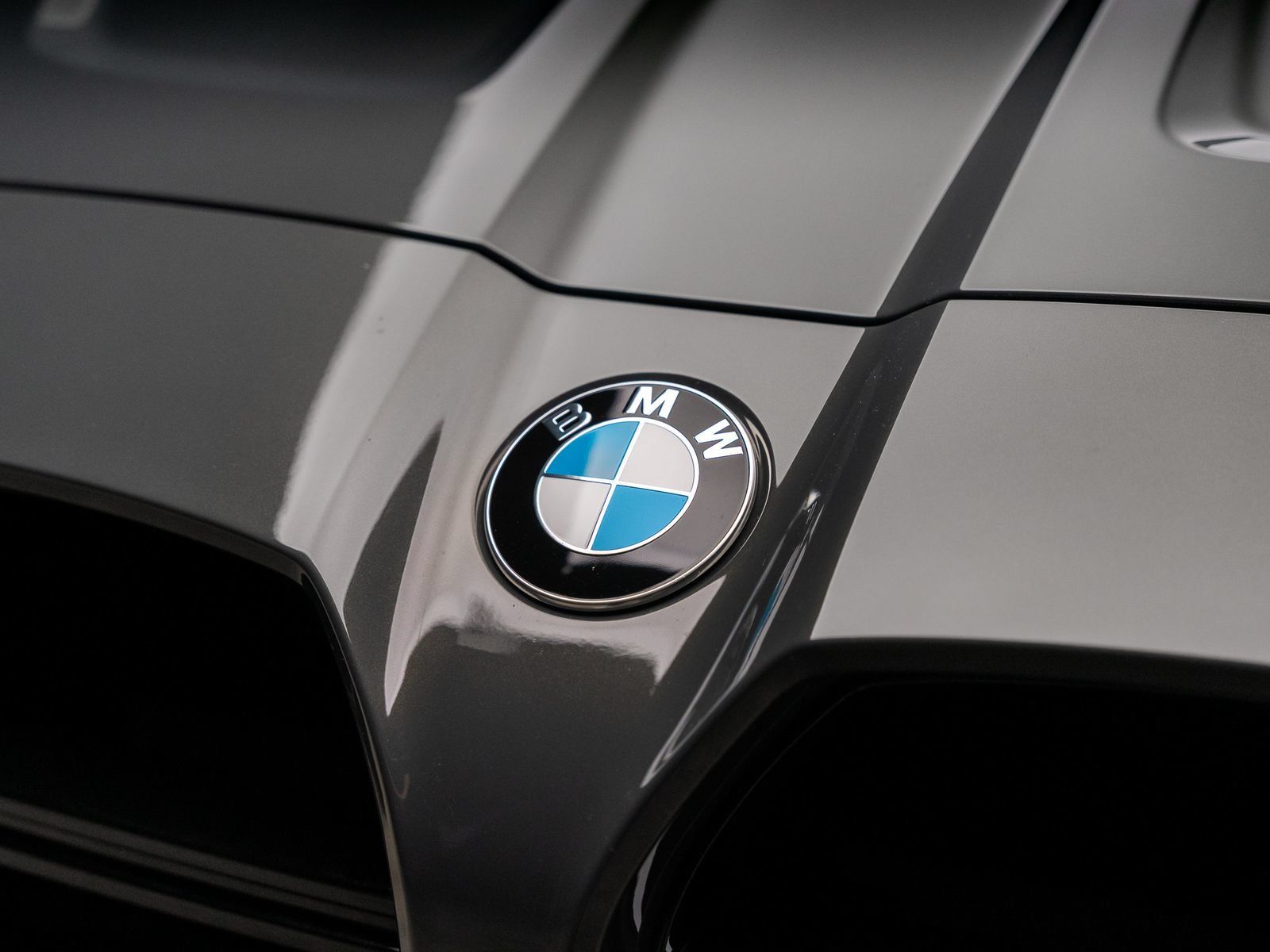 Used 2024 BMW M3 w/ Executive Package RWD image 33