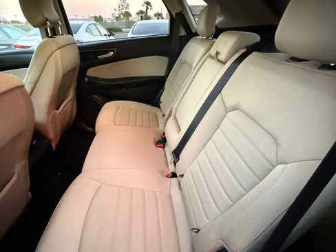 Used 2016 Ford Edge SE image 77