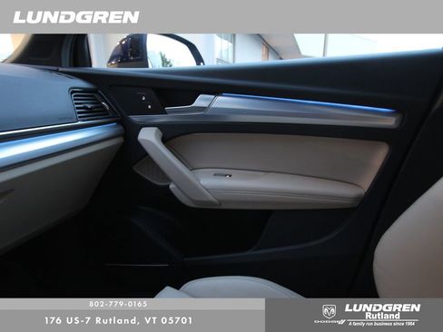 Certified 2025 Audi Q5 2.0T Premium Plus image 25