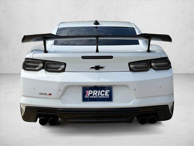Used 2019 Chevrolet Camaro ZL1 RWD image 7
