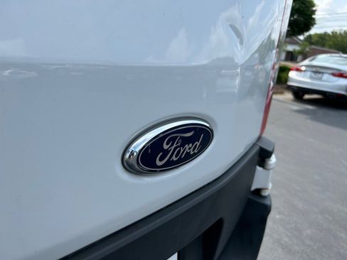 Used 2016 Ford Transit 250 130 Low Roof image 30