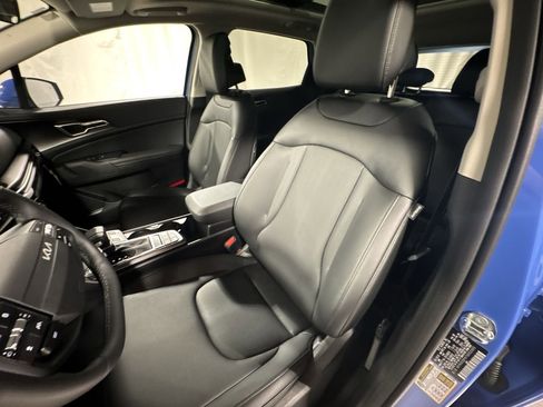 New 2026 Kia Sportage EX w/ EX Panorama Roof Package image 16